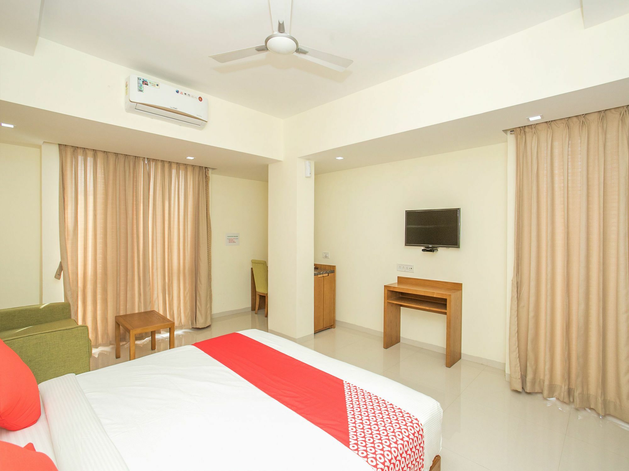 Treebo The Galaxy Chandapura Kammasandra Exterior photo